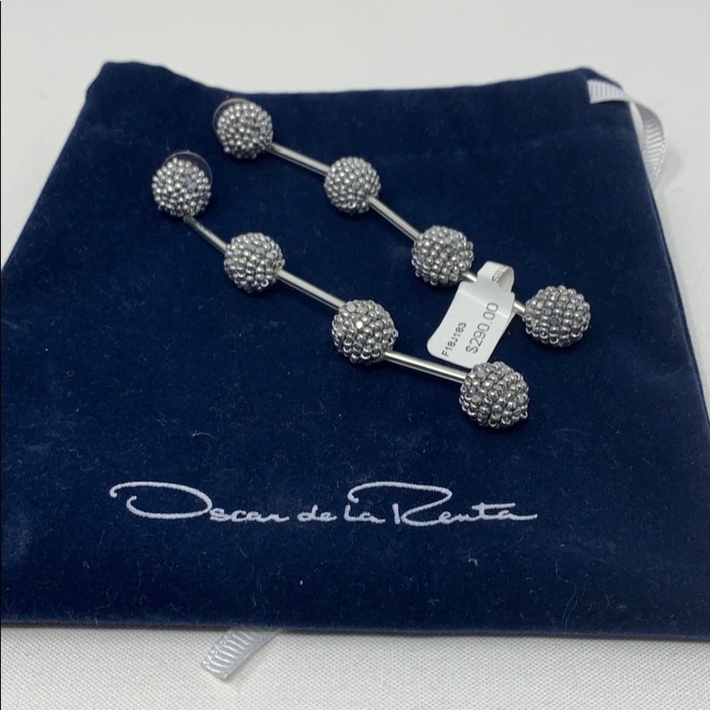 Oscar de la Renta Ball Earrings - Picture 2 of 3